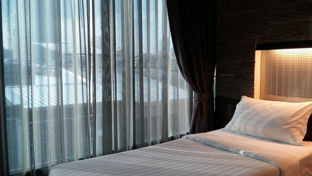 Collection O The Bangkok Airport Link Suite Экстерьер фото