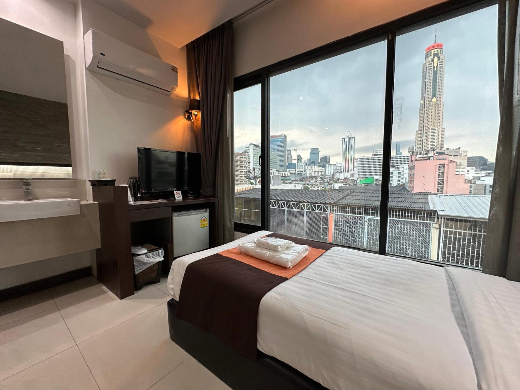 Collection O The Bangkok Airport Link Suite Экстерьер фото