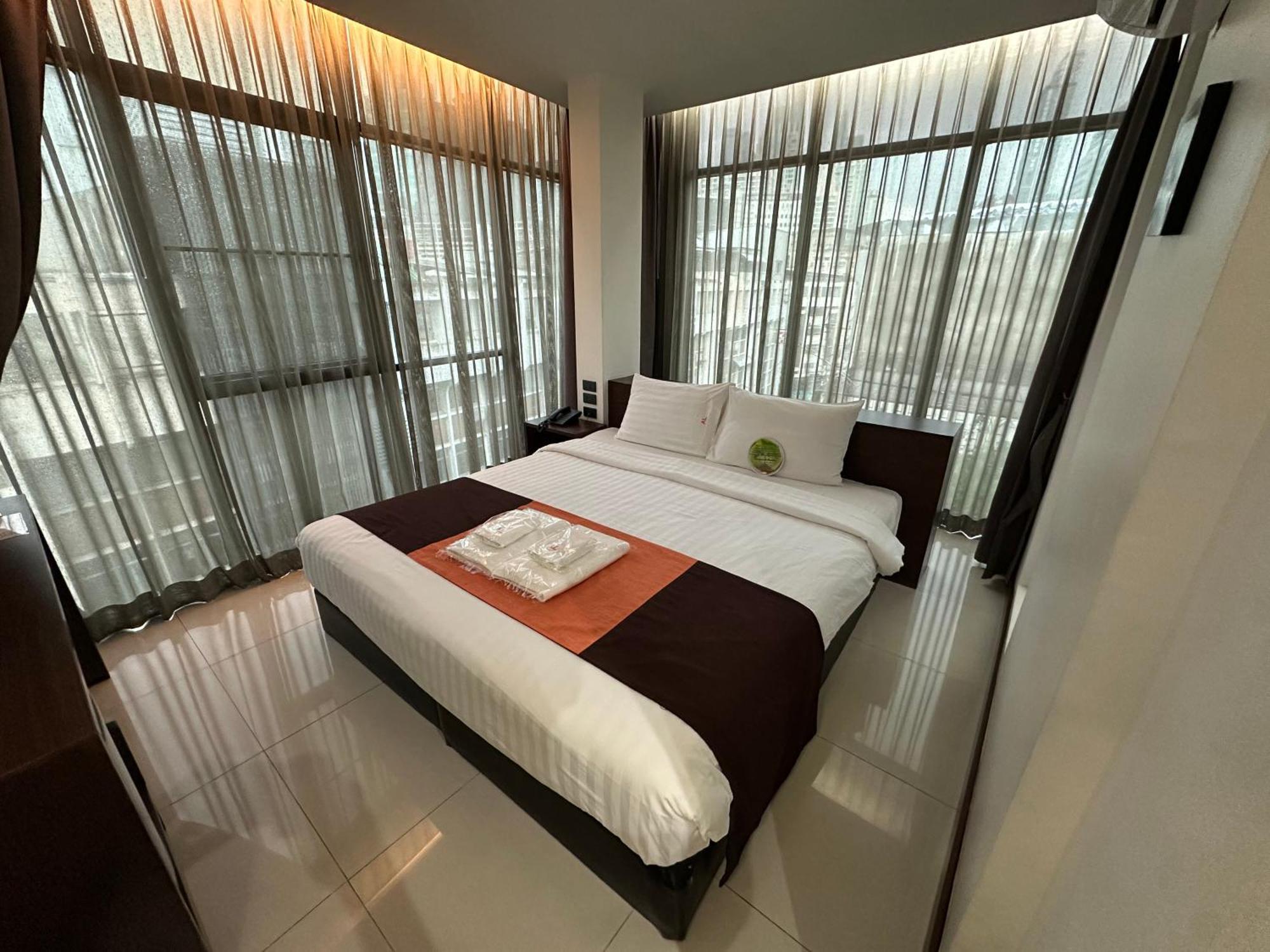 Collection O The Bangkok Airport Link Suite Экстерьер фото